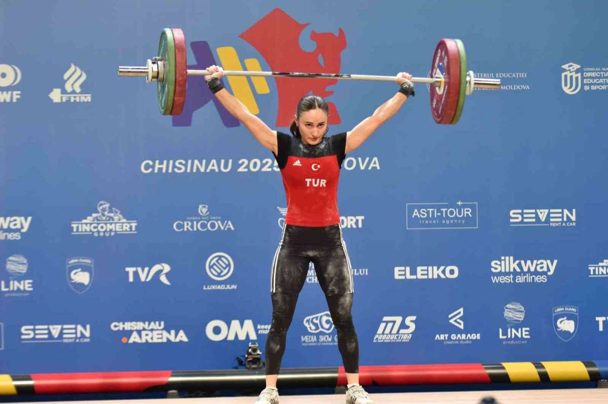 Cansel Özkan'dan bronz madalya