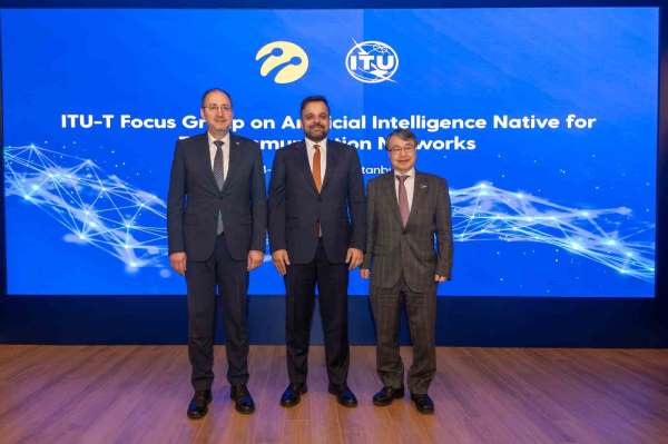 Turkcell, telekomünikasyonun devlerini İstanbul'da buluşturdu