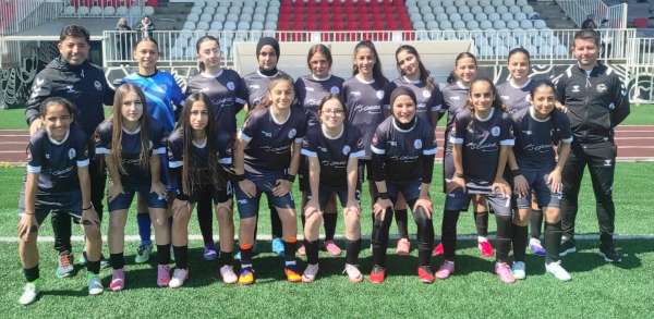 Körfez'in U-15 kızları sezona galibiyetle başladı