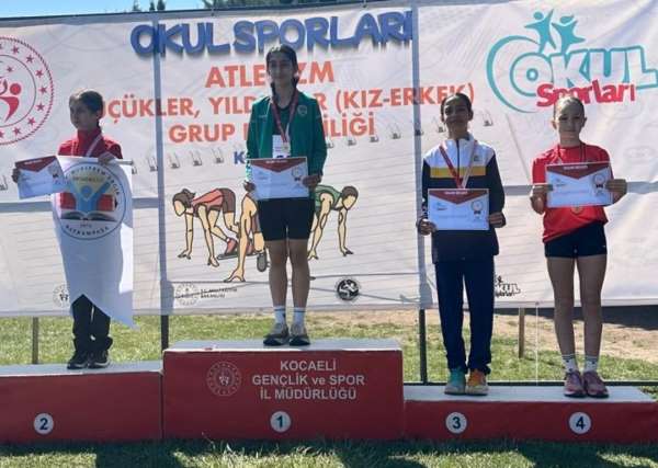 Sakaryalı atletler Bursa ve Kocaeli'den derecelerle döndü