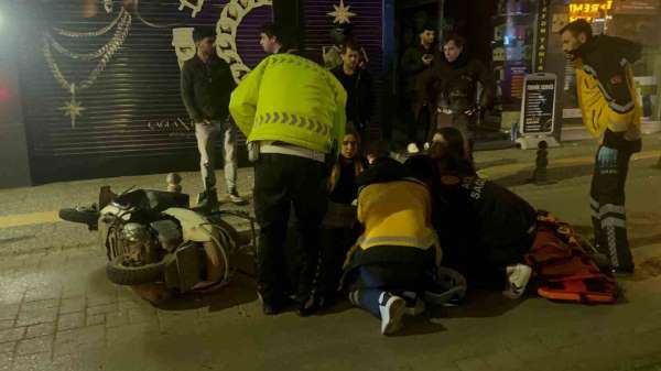 Sinop'ta iki motosiklet çarpıştı: 2 yaralı