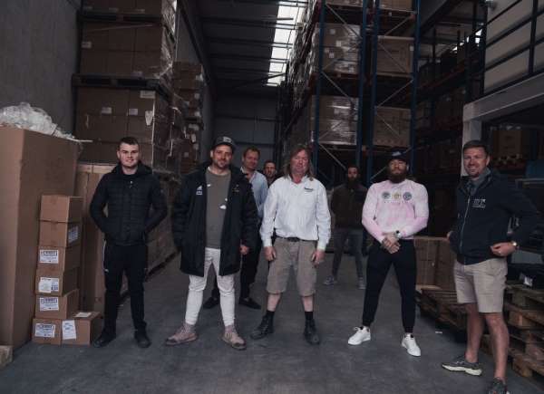 Conor McGregor'dan sağlık çalışanlarına ziyaret