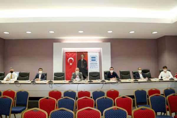 Genç girişimciler yeni projelerini değerlendirdi