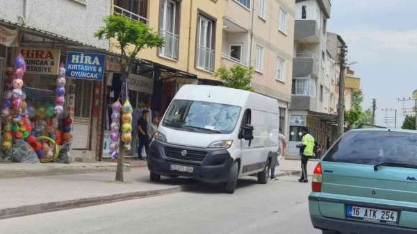 Minibüsün çocuğa çarptığı kaza kamerada - Bursa haber