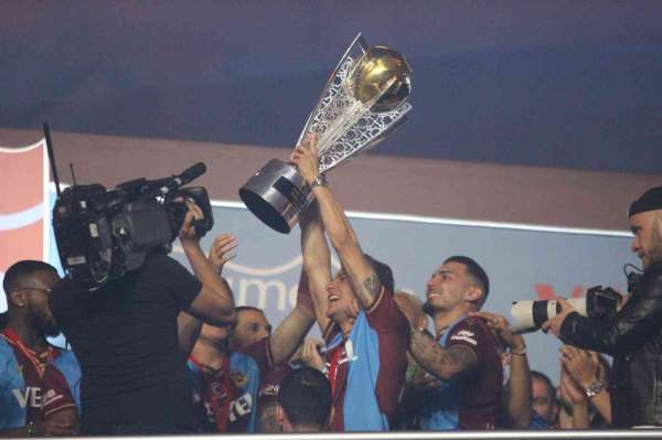 Trabzonspor şampiyonluk kupasını aldı - Trabzon haber