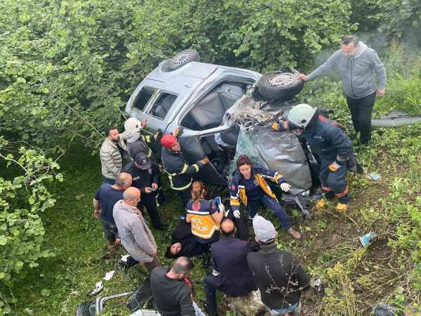 Ordu'da kontrolden çıkan araç bahçeye uçtu: 5 yaralı