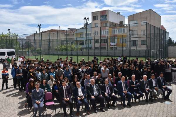 Sinop'ta bilim fuarı açıldı