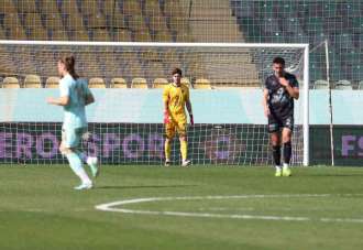 Kocaelispor, kaleci Batuhan Şen'in opsiyonunu kullanmadı