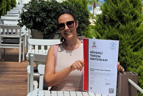 Çeşme'nin ilk 'Güvenli Turizm Sertifikası'