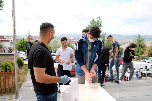 Yozgat'ta Milli Savunma Üniversitesi Sınavı heyecanı yaşandı 
