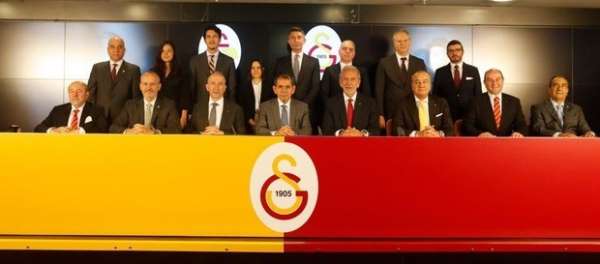 Galatasaray'da Dursun Özbek ve yönetimi mazbatalarını aldı - İstanbul haber