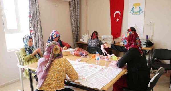 Haliliye'de kadınlar meslek öğrenip para kazanıyor - Şanlıurfa haber