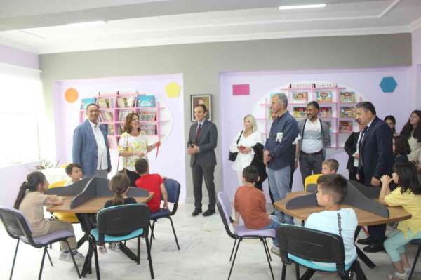 İnebolu'da ilkokula kazandırılan kütüphane törenle açıldı - Kastamonu haber