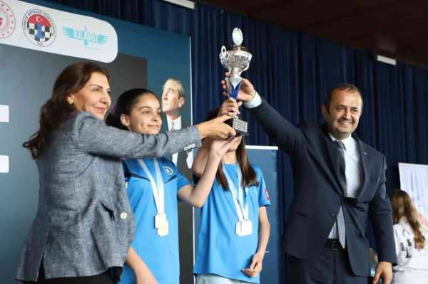 Kocaeli'de düzenlenen satranç şampiyonası sona erdi - Kocaeli haber