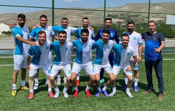Yeni Erciyesspor 3 puanı 3 golle aldı - Kayseri haber