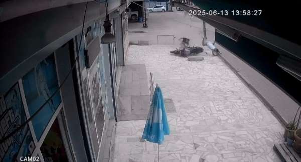 Adana'da iki ayrı kazada 2'si ağır 3 kişi yaralandı
