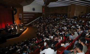 Atatürk Üniversitesi oda orkestrası ilk konseriyle sanatseverleri büyüledi