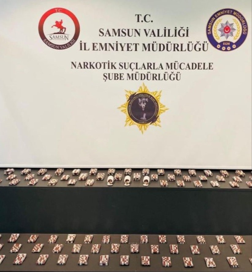 Samsun'da çikolatanın içine gizlenmiş uyuşturucu ele geçirildi