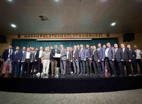 Eskişehirspor'da Ulaş Entok yeniden başkan seçildi