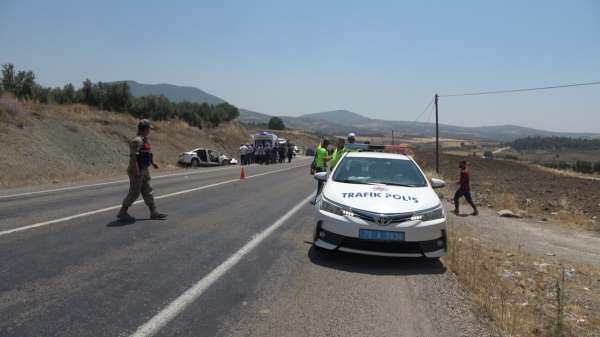Kilis-Hatay yolunda çift taraflı kaza: 8 yaralı