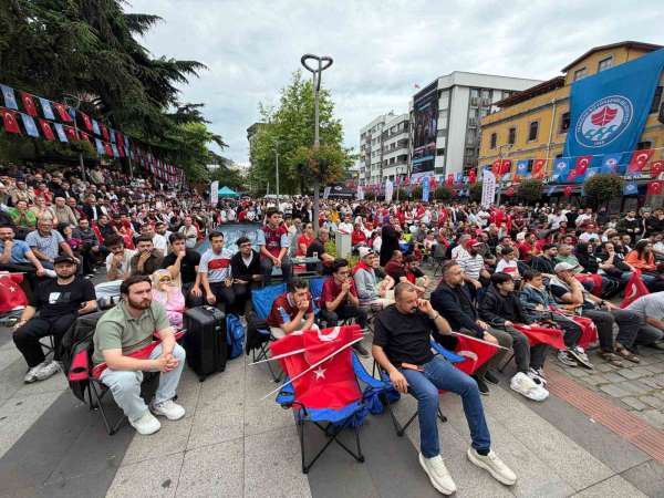 Trabzon'da milli maç heyecanı yerine hüzne bıraktı
