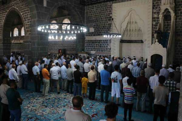 Diyarbakır'da 15 Temmuz şehitleri için mevlit okutuldu