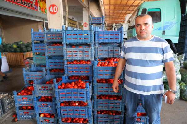 Salça dönemi başlamayınca domatesin fiyatı 3 TL'ye kadar düştü