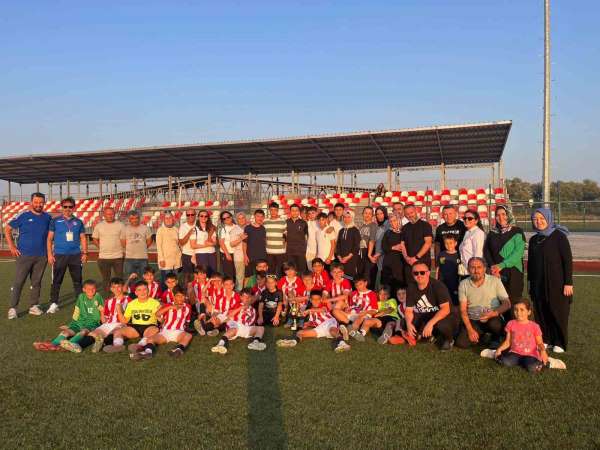 Tavşanlı İdmanyurduspor'un başarı öyküsü dikkat çekiyor