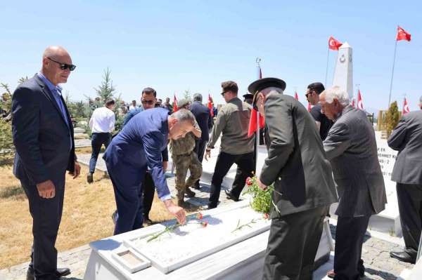 Ağrı'da 15 Temmuz'un 10. yılında şehitlik ziyareti ve gazi ailesine anlamlı buluşma