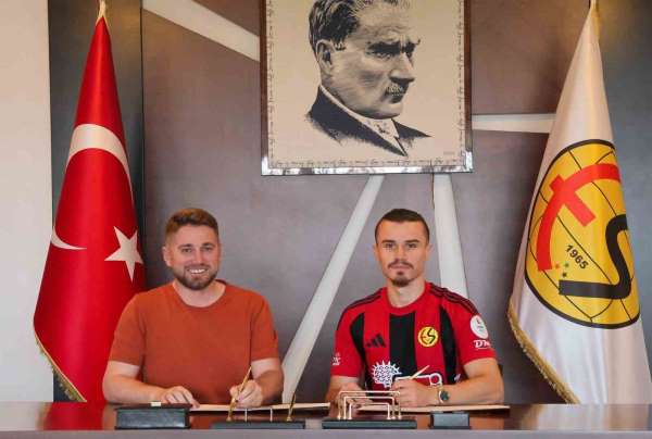 Eskişehirspor, sol bek Sarper Çağlar'ı kadrosuna kattı