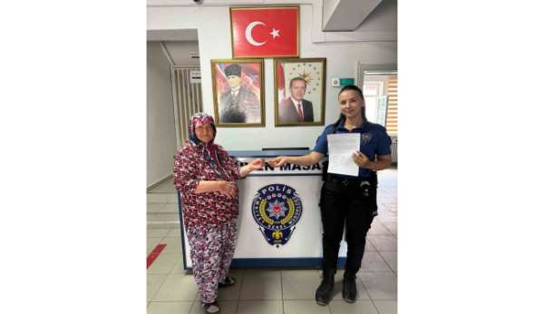 Kaybettiği altın bileziğine polis ekipleri sayesinde kavuştu