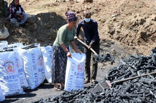 Yozgat'ta mevsimlik işçilerin zorlu 'mangal kömürü' mesaisi 