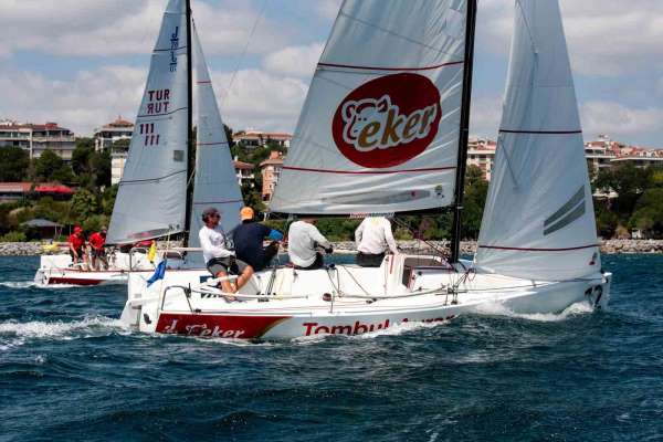 13. TAYK-Eker Olympos Regatta Yelken Festivali'nde genç yelkenciler kıyasıya mücadele verdi