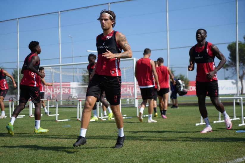 Fuat Çapa: 'UEFA listesine 2 yabancı oyuncu ekleyeceğiz'