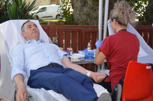 Ordu'da kamu personelinden kan bağışı