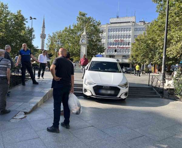 Tekirdağ'da hayrete düşüren kaza: Görenler dakikalarca bakakaldı