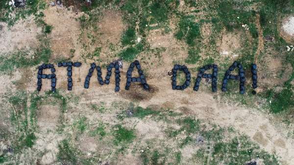Çevreyi kirletenlere Karadeniz şivesiyle sitem: 'Atma daa'