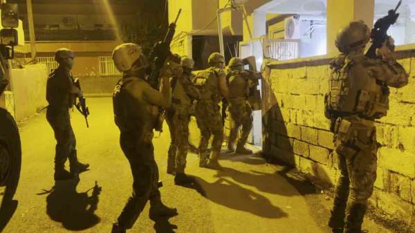 Adıyaman'da başsavcılık koordinesiyle 'Sokaklar Güvende' terör operasyonu: 4 gözaltı