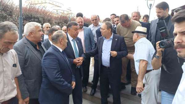 Topsakal'dan birlik ve beraberlik vurgusu