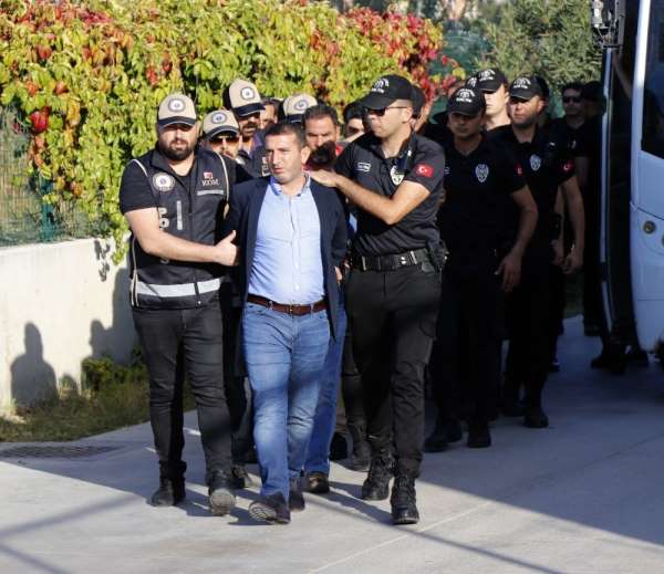 Cezaevi müdürlü, polisli suç örgütünün 'polisi şehit ettiği' iddiası 