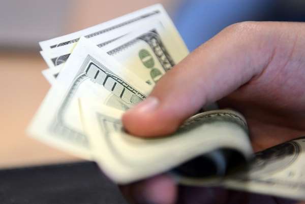 Geçen ay ekonomide en fazla dolar konuşuldu 