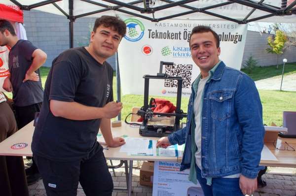 Kastamonu Üniversitesi'nde, 'Öğrenci Toplulukları Tanıtım Günleri' başladı