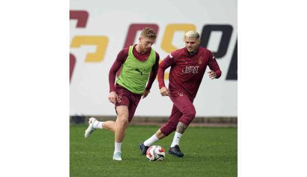 Galatasaray'da Başakşehir mesaisi devam etti