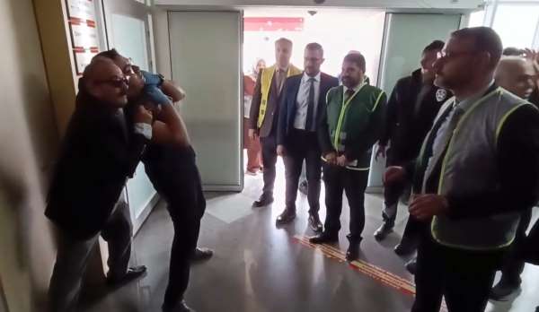 Hastanede rehine ve KBRN senaryolu tatbikat gerçeği aratmadı