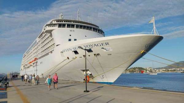 Seven Seas Voyager, Bodrum'a geldi