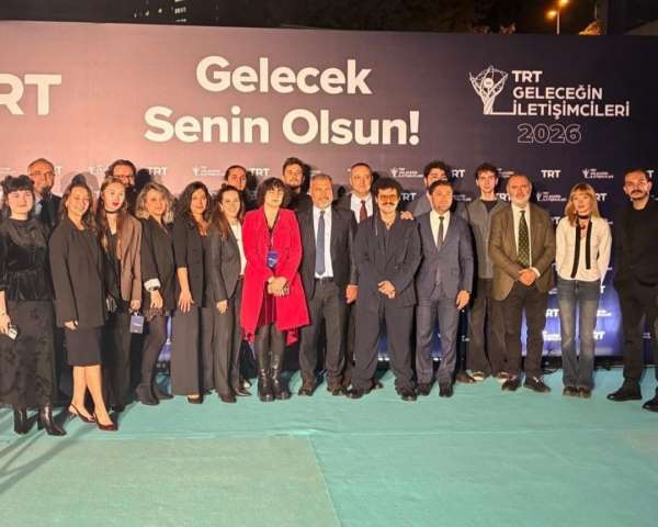 Anadolu Üniversitesi öğrencileri TRT Geleceğin İletişimcileri Yarışması'ndan 5 ödülle döndü
