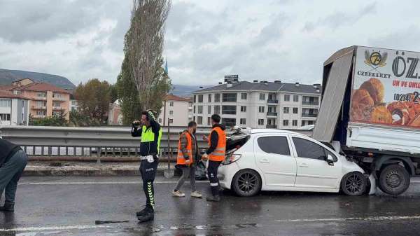 Kütahya'da zincirleme trafik kazası: 1 yaralı
