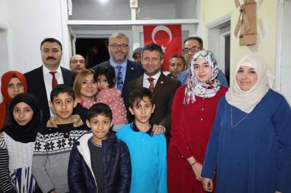 Ok: 'Hangimiz göçmen değiliz ki' 