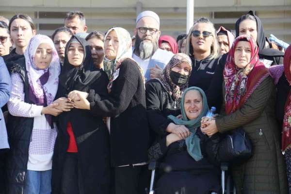 Terör kurbanı minik Ecrin ve babasının cenazeleri Adana'ya getirildi