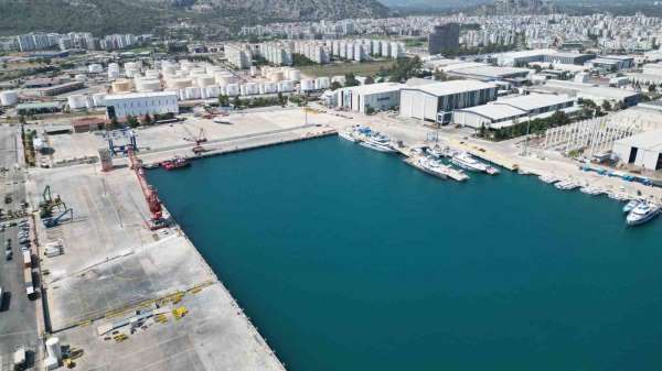 Antalya Serbest Bölge'nin yıllık ticaret hacmi ortalama 1,1 milyar dolara ulaştı